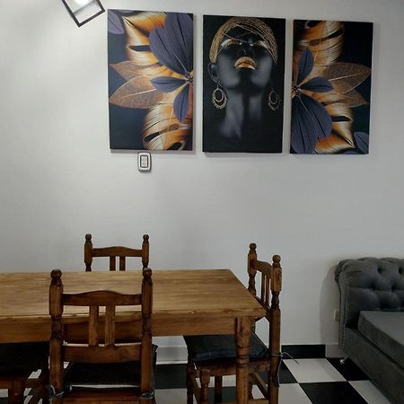 Luis GuillonCasa Ana, Departamento Amplio A 20 ' Aeropuerto公寓 外观 照片